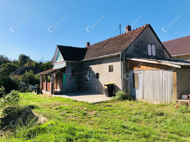 Eladó családi ház, Pölöskefőn 19.5 M Ft, 2 szobás