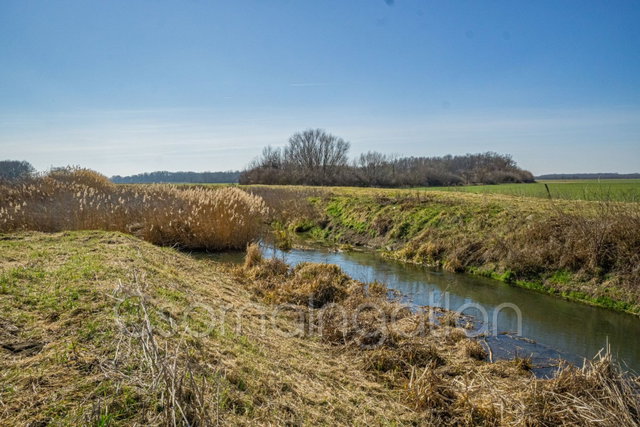 Eladó nyaraló, Hövejen 9 M Ft, 1 szobás / költözzbe.hu