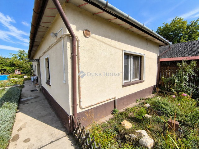 Eladó családi ház, Üllőn 79.199 M Ft, 4 szobás