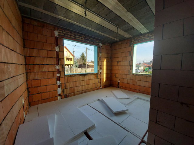 Eladó családi ház, Érden 99.9 M Ft, 4 szobás