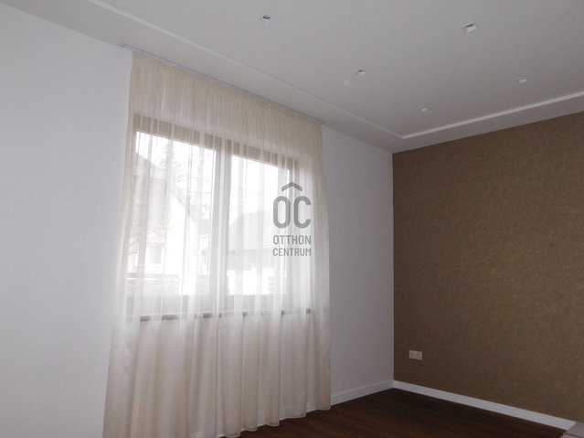 Eladó családi ház, Ceglédbercelen 195 M Ft, 4 szobás