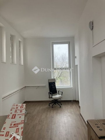 Eladó iroda, Budapesten, X. kerületben 133 M Ft