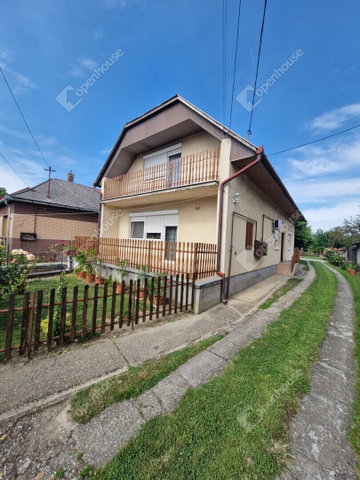 Eladó családi ház, Kaposváron 72.9 M Ft, 4 szobás