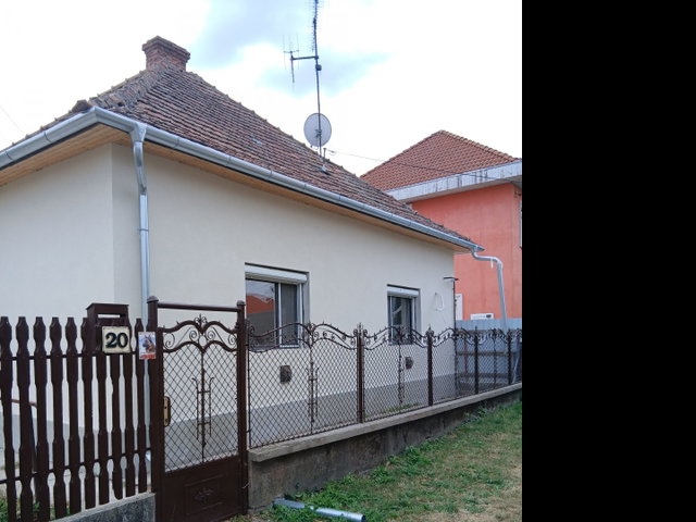 Eladó családi ház, Gyomaendrődön 26 M Ft, 2 szobás