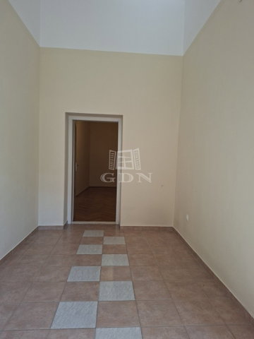 Kiadó téglalakás, albérlet, Szegeden 180 E Ft / hó, 2 szobás
