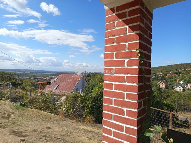 Eladó telek, Pécsett, Ürögi határúton 12.9 M Ft