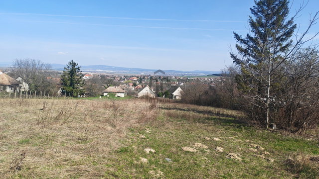 Eladó telek, Etyeken 35 M Ft / költözzbe.hu