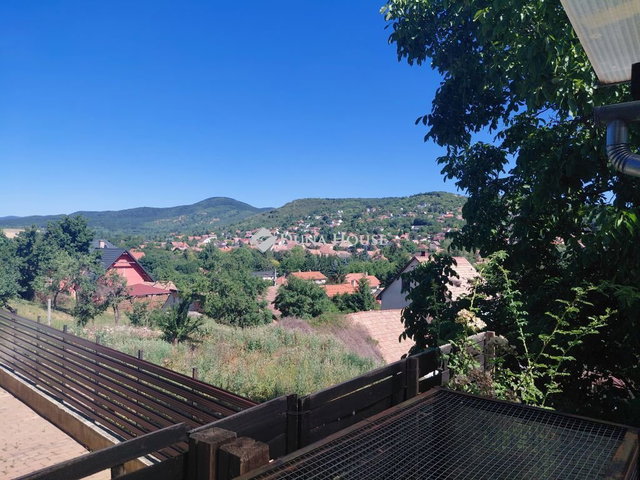 Eladó családi ház, Pomázon 175 M Ft, 5 szobás
