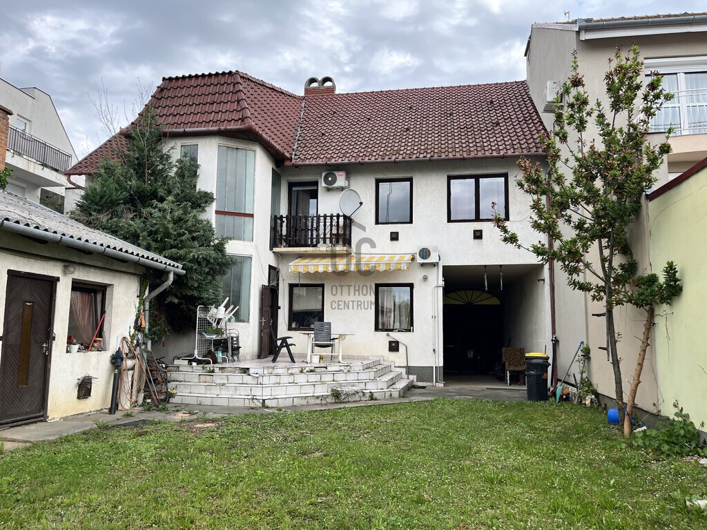 6 hálószoba · 275 m² · 105.000.000 Ft