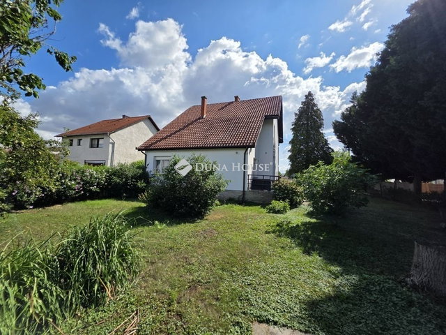 Eladó családi ház, Szombathelyen 79 M Ft, 5 szobás
