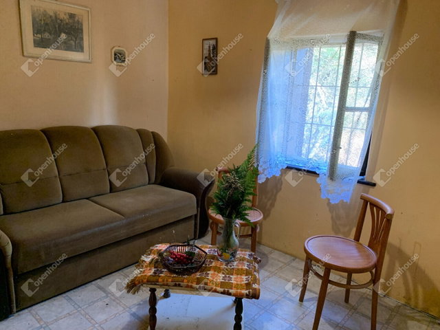 Eladó nyaraló, Homokkomáromon 6.5 M Ft, 3 szobás