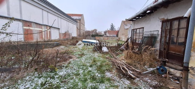 Eladó családi ház, Mohácson, Kossuth Lajos utcában 22 M Ft