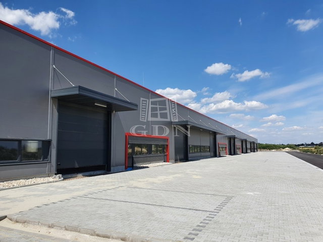Kiadó ipari ingatlan, Székesfehérvárott 1064 E Ft / hó