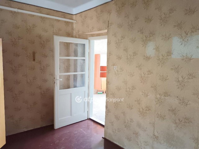 Eladó családi ház, Kengyelen 15.2 M Ft, 2 szobás