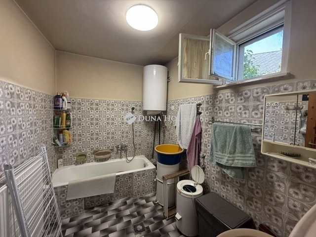 Eladó családi ház, Maglódon 99 M Ft, 6 szobás