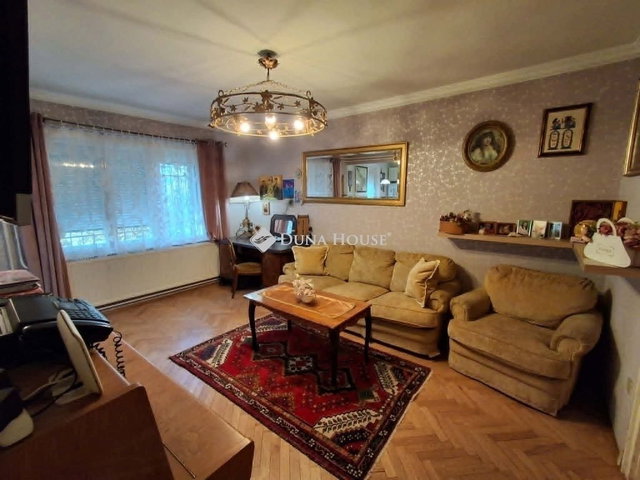 Eladó téglalakás, Budapesten, XV. kerületben 64.9 M Ft, 3 szobás