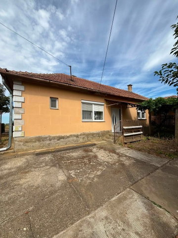 Eladó családi ház, Tiszalökön 20.99 M Ft, 3 szobás