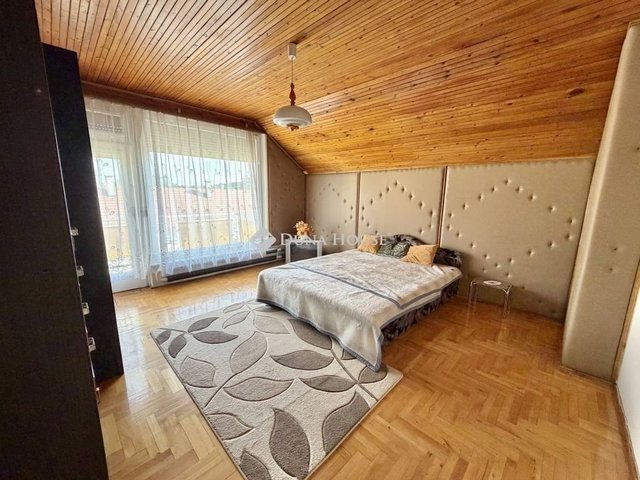 Eladó családi ház, Magyaralmáson 69.99 M Ft, 4 szobás