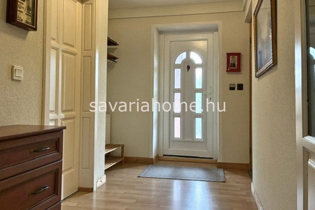 Eladó családi ház, Bükön 84.9 M Ft, 4 szobás