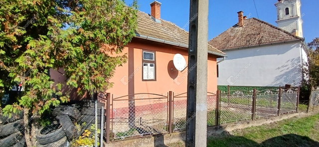 Eladó családi ház, Gáborjánházán 9.9 M Ft, 1 szobás