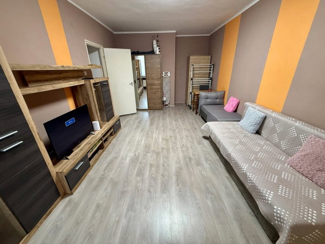 Kiadó téglalakás, albérlet, Móron 150 E Ft / hó, 3 szobás