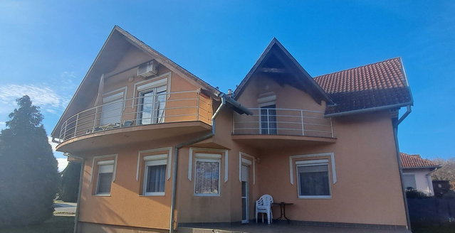 Eladó családi ház, Zalakaroson 115 M Ft, 7 szobás