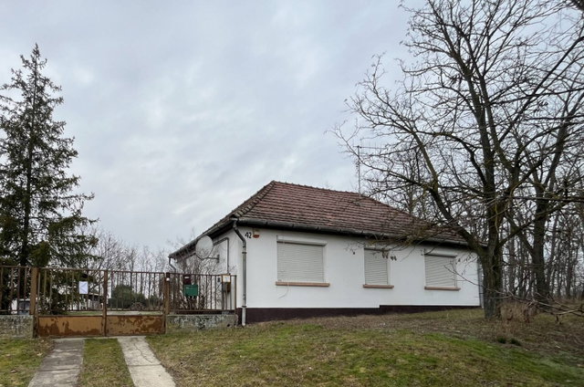 Eladó üzlethelyiség, Baján 170 M Ft / költözzbe.hu