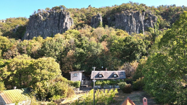 Eladó családi ház, Badacsonytomajon 80.558 M Ft, 3+2 szobás