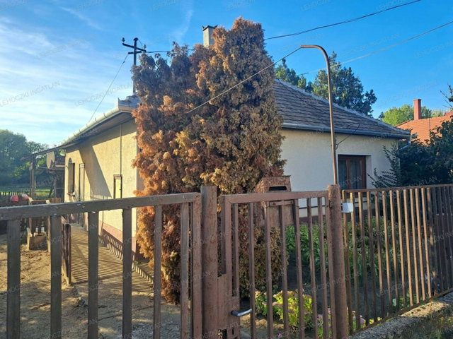 Eladó családi ház, Nyíregyházán 57 M Ft, 2 szobás