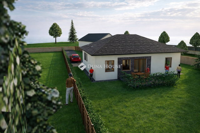 Eladó családi ház, Adonyban 79.9 M Ft, 4 szobás