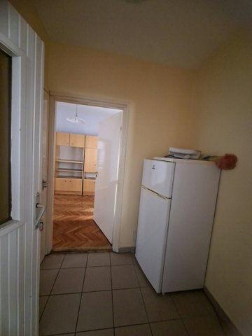 Kiadó téglalakás, albérlet, Szolnokon 120 E Ft / hó, 1 szobás