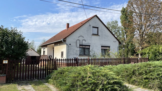 Eladó családi ház, Tolnán 34.9 M Ft, 3 szobás