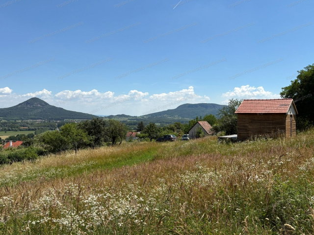 Eladó telek, Kisapátiban 42 M Ft / költözzbe.hu