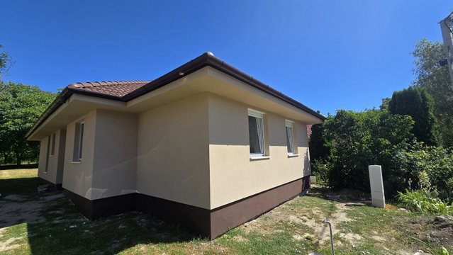 Eladó családi ház, Seregélyesen 73.9 M Ft, 4 szobás