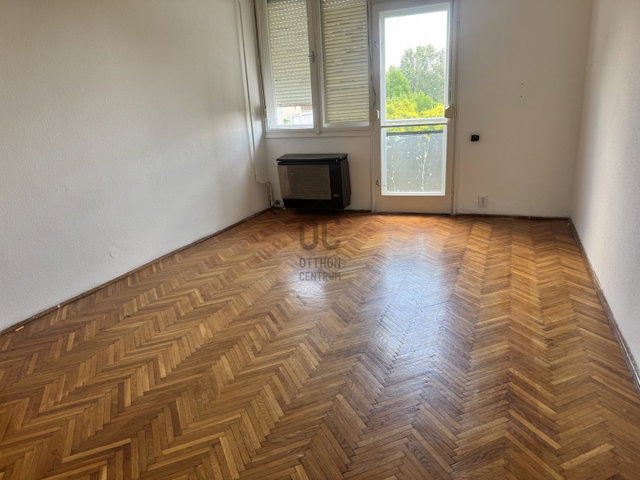 Eladó téglalakás, Szolnokon 25.9 M Ft, 2 szobás