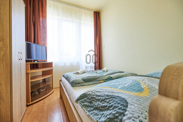 Eladó nyaraló, Hajdúszoboszlón 89 M Ft, 6 szobás