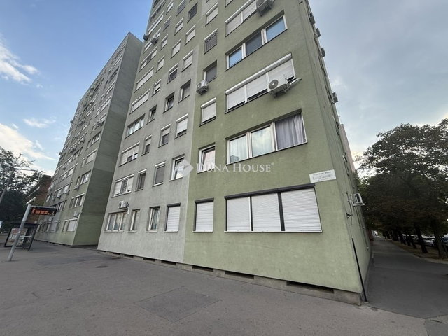 Eladó panellakás, Budapesten, XXI. kerületben 64.9 M Ft, 3 szobás