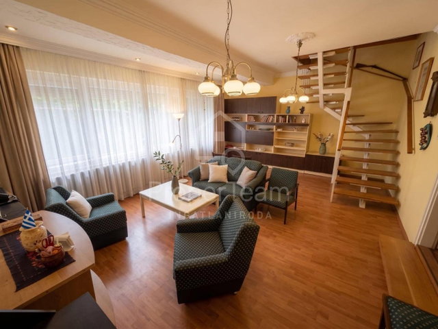 Kiadó sorház, albérlet, Tatán 300 E Ft / hó, 4 szobás
