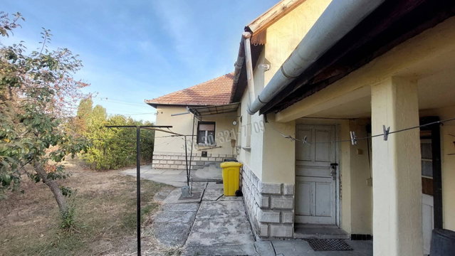 Eladó családi ház, Sarkadon, Vásártér utcában 12.9 M Ft
