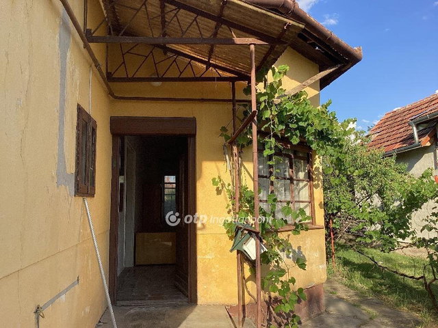 Eladó családi ház, Gyomaendrődön 13 M Ft, 2 szobás