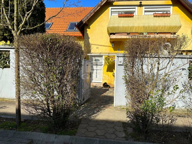 Eladó családi ház, Törökbálinton 79.9 M Ft, 3 szobás
