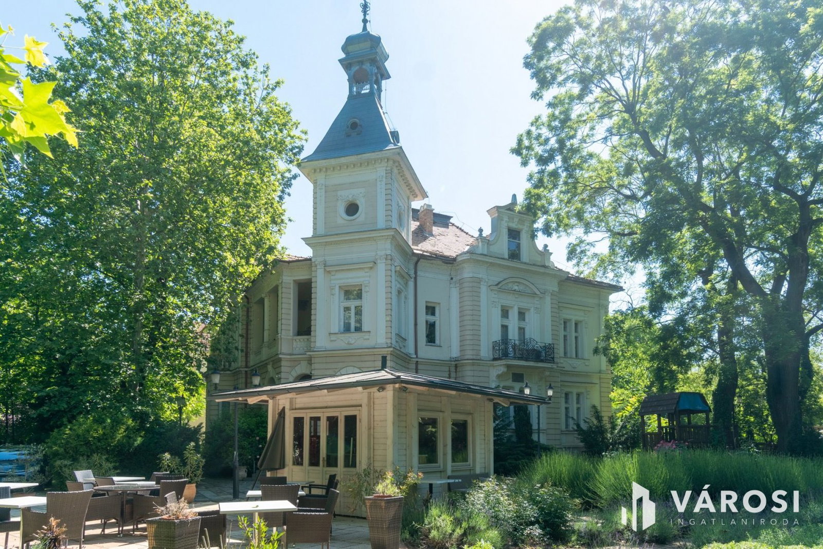 Vendéglátás · 17 hálószoba · 642 m² · 1.190.000.000 Ft
