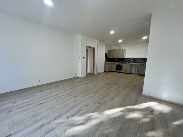 Eladó téglalakás, Budapesten, XIV. kerületben 99 M Ft, 2 szobás