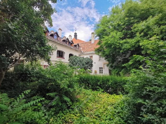 Eladó téglalakás, Székesfehérvárott 67.9 M Ft, 2 szobás