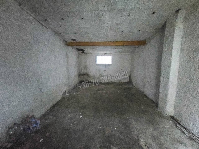 Eladó téglalakás, Sopronban 63.9 M Ft, 2 szobás