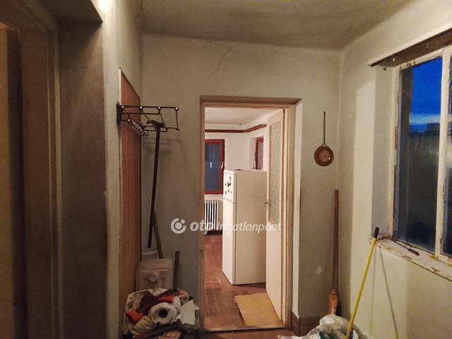 Eladó családi ház, Pomázon 75 M Ft, 3 szobás