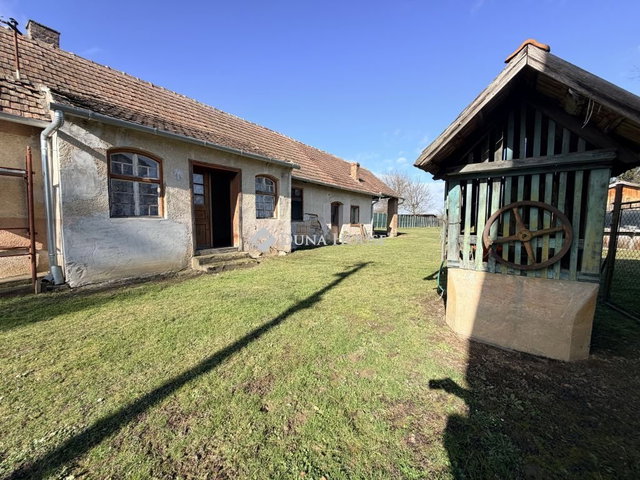 Eladó családi ház, Iváncon 13.5 M Ft, 2 szobás