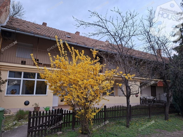 Eladó téglalakás, Kiskunfélegyházán 42 M Ft, 2 szobás