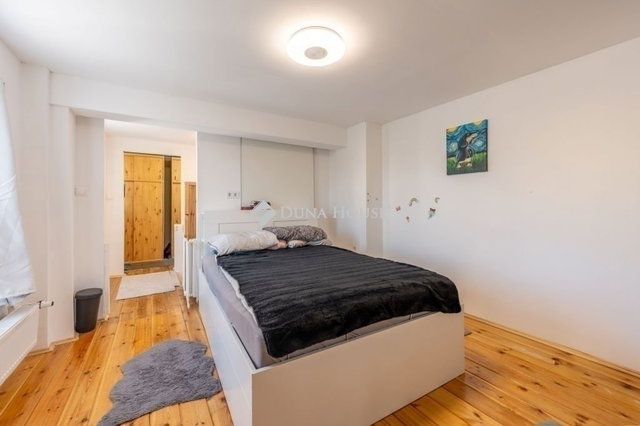 Eladó téglalakás, Budaörsön 75 M Ft, 3 szobás