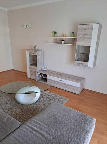 Kiadó panellakás, albérlet, Pécsett, Szigeti úton 170 E Ft / hó